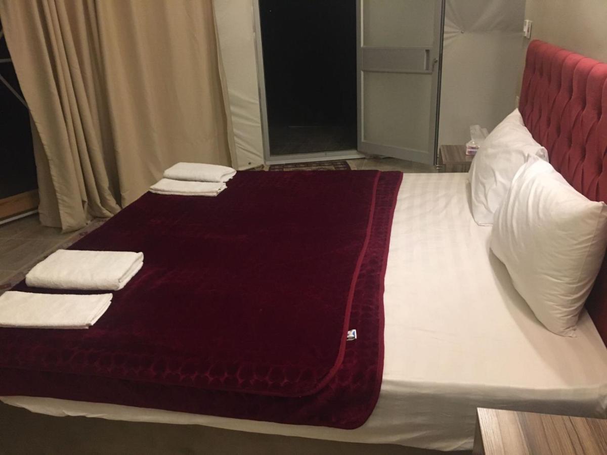 Waseem Luxury Camp Wadi Rum Exterior photo